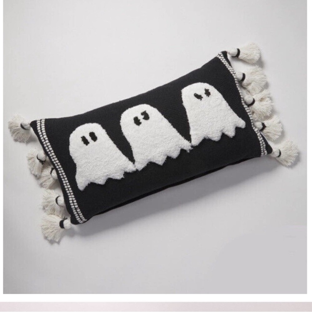 New Black & White Ghost Trio Halloween Accent Toss Pillow With Tassels Sweet St
